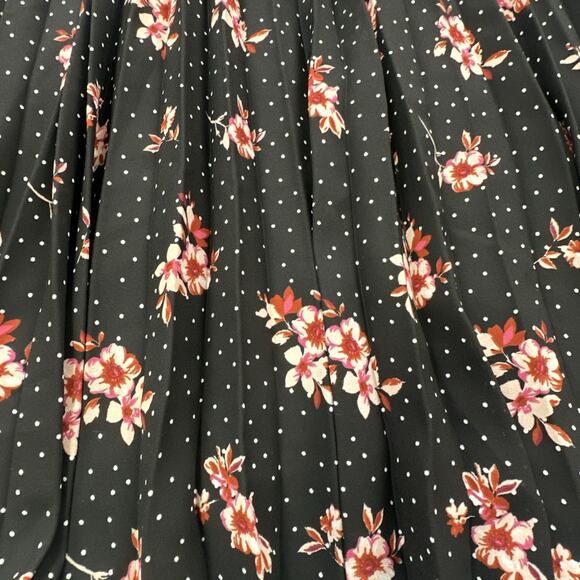 Marybelle Pleated Skirt Plus Size 4X Black Red Floral Knee Length Made USA NEW - Picture 2 of 13